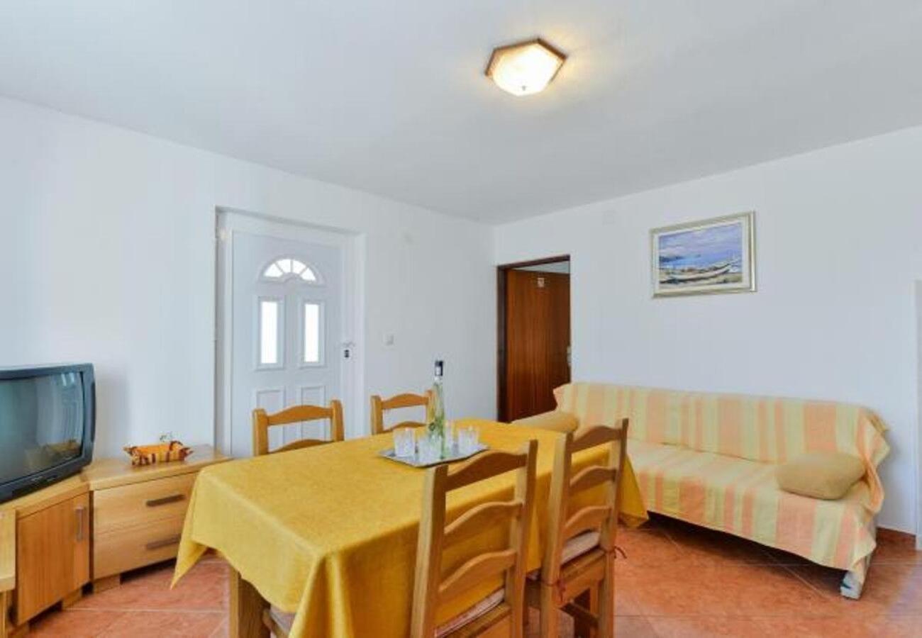 Apartment Kosta Kustici Exterior photo